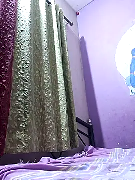 Snapshot of GlassBarge9 chatting on 12/29/24, 07:22 GlassBarge9 online show from 12/29/24, 07:22