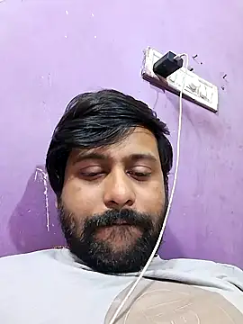 Snapshot of GlassBarge9 chatting on 02/06/25, 08:07 GlassBarge9 online show from 02/06/25, 08:07