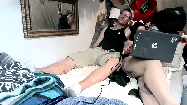 Snapshot of kaylajean6969 chatting on 01/22/25, 12:27 kaylajean6969 online show from 01/22/25, 12:27