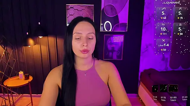 Snapshot of Christy_Calypso chatting on 12/11/24, 07:57 Christy Calypso online show from 12/11/24, 07:57