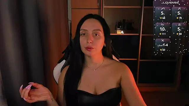 Snapshot of Christy_Calypso chatting on 02/13/25, 10:44 Christy Calypso online show from 02/13/25, 10:44