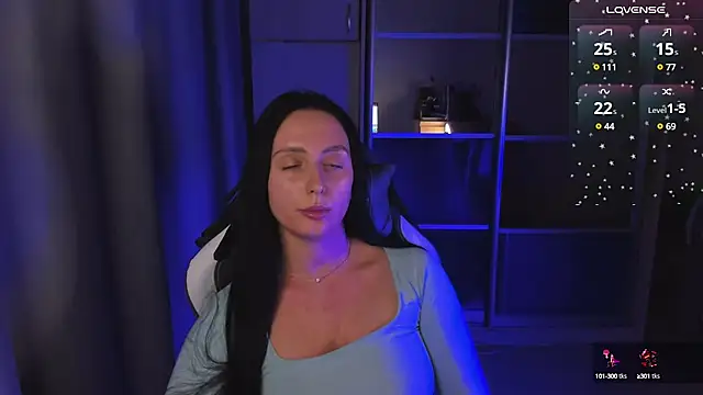 Snapshot of Christy_Calypso chatting on 03/05/25, 08:00 Christy Calypso online show from 03/05/25, 08:00