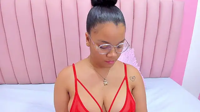 ISABELLA 020 online show from 01/27/25, 03:28