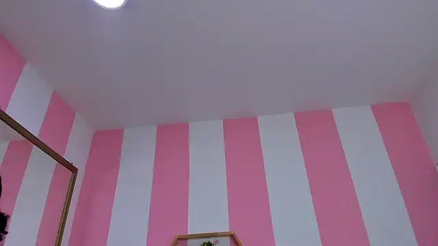 ISABELLA 020 online show from 03/03/26, 12:22