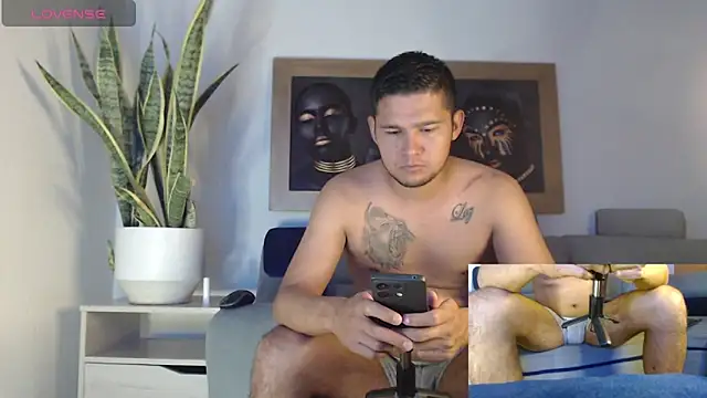 henrique Batman Latex017 online show from 01/29/25, 04:30