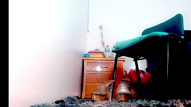  Riannagarcia  online show from 12/05/25, 03:26