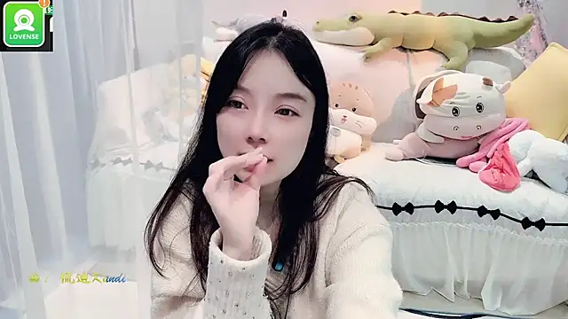 AKiKi711 online show from 10/17/25, 04:59