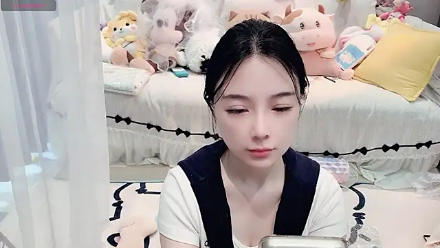 AKiKi711 online show from 04/19/26, 04:23