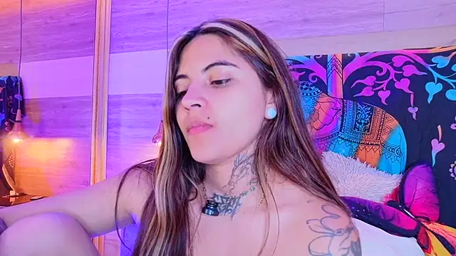 Cori Paige online show from 04/07/26, 03:51