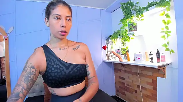 Georgina-coule online show from 01/14/26, 02:23