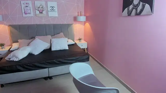 Snapshot of zara__sweet chatting on 01/14/26, 12:33 zara sweet online show from 01/14/26, 12:33