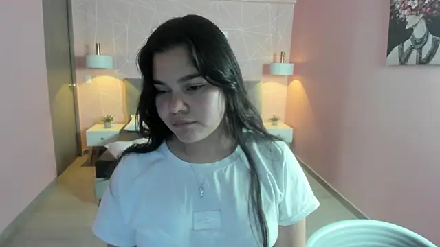 Snapshot of zara__sweet chatting on 01/15/26, 12:21 zara sweet online show from 01/15/26, 12:21