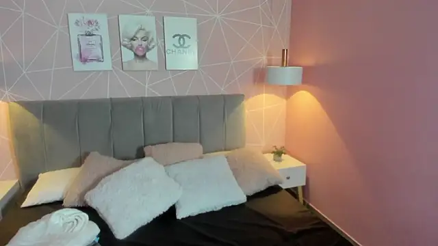 Snapshot of zara__sweet chatting on 03/06/26, 01:40 zara sweet online show from 03/06/26, 01:40