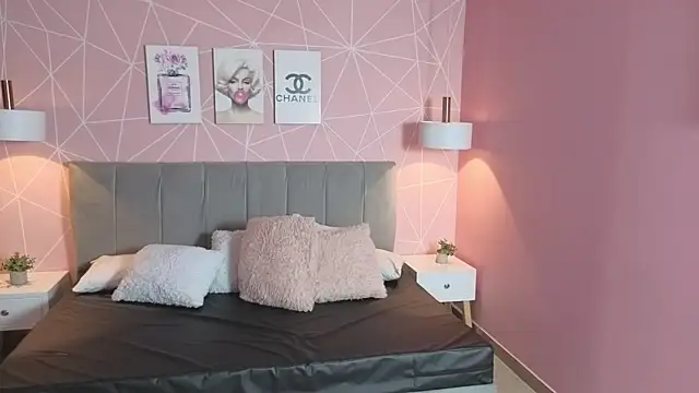 Snapshot of zara__sweet chatting on 06/09/26, 01:34 zara sweet online show from 06/09/26, 01:34