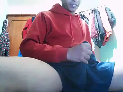 Snapshot of andrescaraballo chatting on 02/01/26, 02:54 andrescaraballo online show from 02/01/26, 02:54