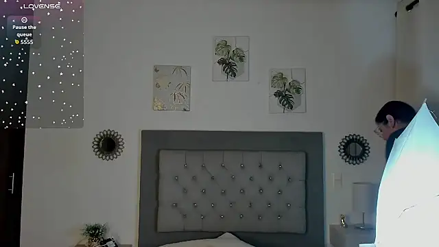 Kylie2211 online show from 09/20/25, 02:01