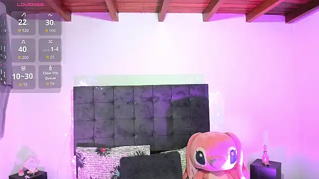 Kylie2211 online show from 11/08/25, 09:20