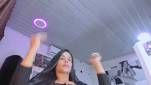 LatinVenuz online show from 02/09/25, 10:53