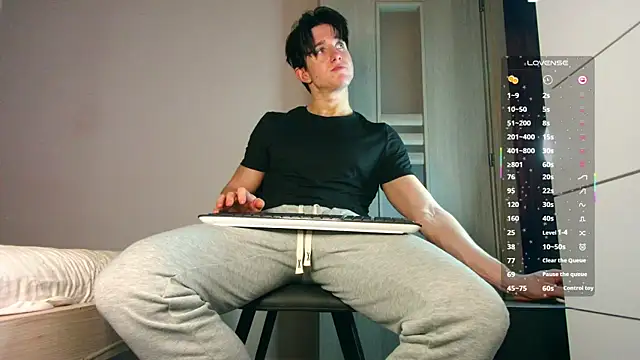 ChristianLevine  online show from 12/20/25, 03:19