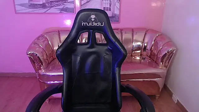 carlie mayer v online show from 09/30/25, 03:39