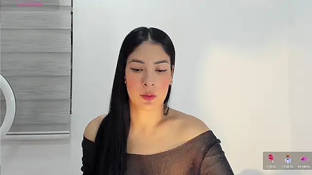 bella hadid1  online show from 11/12/25, 05:30