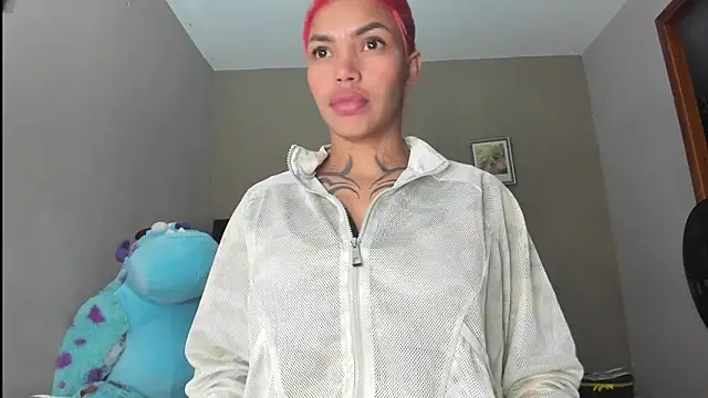 Snapshot of nathaliefox chatting on 10/09/25, 01:14 nathaliefox online show from 10/09/25, 01:14