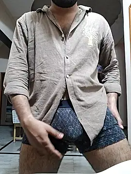 Vickyy 001 online show from 04/03/26, 05:00