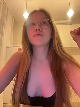 Eva Weyne online show from 02/20/25, 06:02