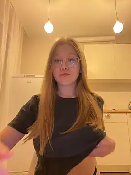 Eva Weyne online show from 10/12/25, 08:30