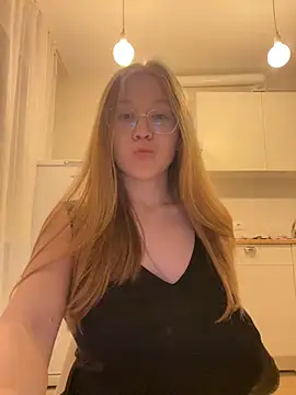 Eva Weyne online show from 11/02/25, 08:00