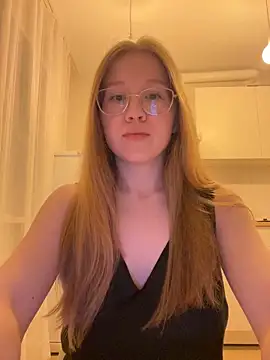 Eva Weyne online show from 11/19/25, 09:48