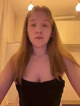 Snapshot of Eva_Weyne chatting on 06/07/26, 09:29 Eva Weyne online show from 06/07/26, 09:29