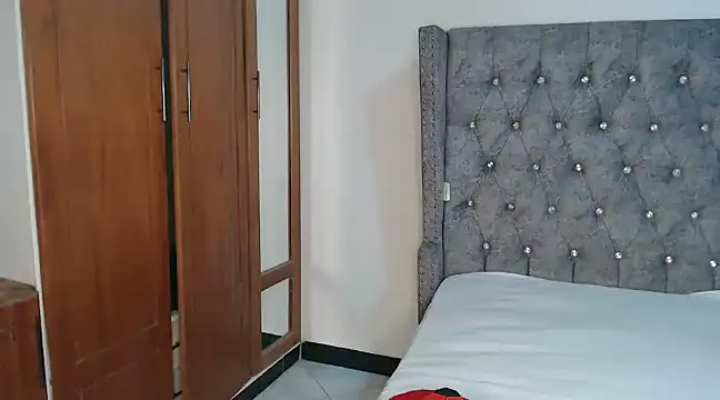 Snapshot of chococreamie chatting on 01/21/25, 10:52 chococreamie online show from 01/21/25, 10:52