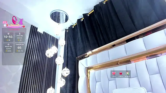 Snapshot of SarayRoyse chatting on 09/23/25, 07:39 SarayRoyse online show from 09/23/25, 07:39