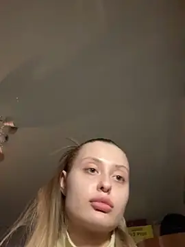 Snapshot of Sweet__Milly chatting on 03/08/26, 05:50 Sweet Milly online show from 03/08/26, 05:50