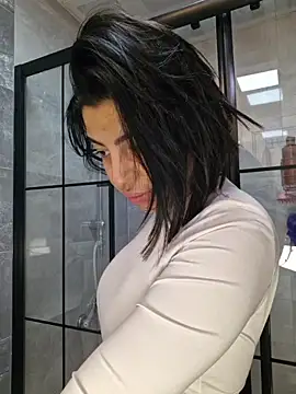 Esmertarcinim online show from 11/25/25, 11:43