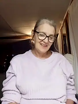 irinamaux online show from 10/29/25, 11:23