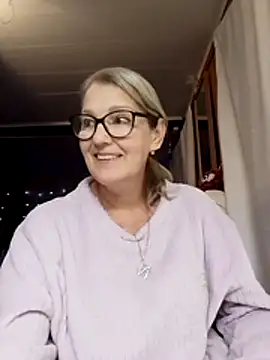 irinamaux online show from 11/09/25, 08:01