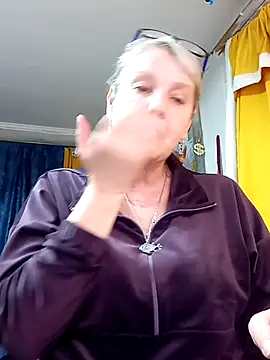 irinamaux online show from 04/18/26, 07:18