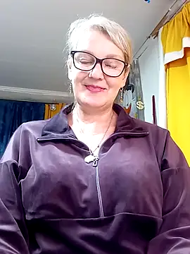 irinamaux online show from 04/18/26, 07:58