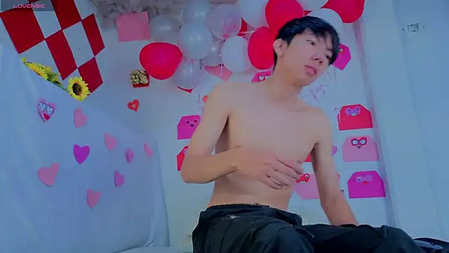 Levii Ackermann online show from 02/18/26, 02:35