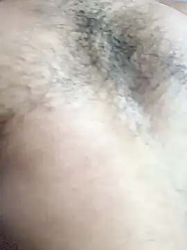 Snapshot of mr_slim_body chatting on 01/13/25, 04:19 mr slim body online show from 01/13/25, 04:19