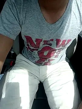 Snapshot of mr_slim_body chatting on 10/26/25, 05:24 mr slim body online show from 10/26/25, 05:24