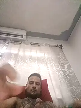 Snapshot of Leonf777 chatting on 10/06/25, 11:35 Leonf777 online show from 10/06/25, 11:35