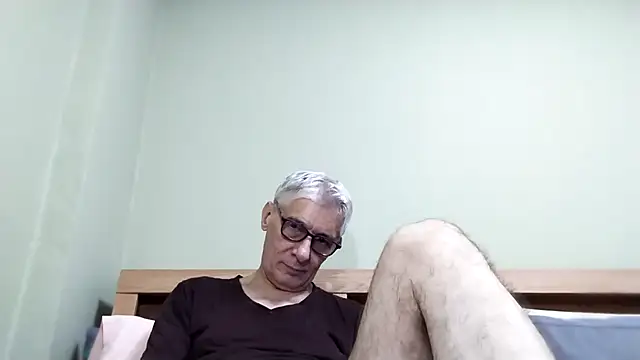 BIGUNCUTHARDCOCK online show from 10/28/25, 05:22