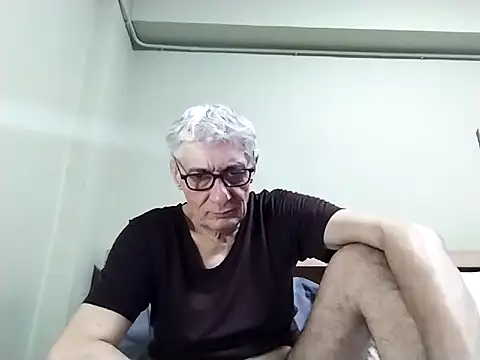 BIGUNCUTHARDCOCK online show from 11/22/25, 01:43