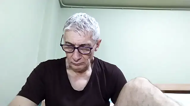 BIGUNCUTHARDCOCK online show from 12/23/25, 01:36