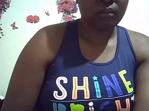 Giannah01 online show from 04/18/26, 08:29