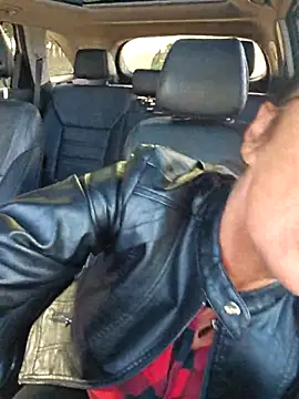 Snapshot of Misses-Cougar chatting on 10/19/25, 08:48 Misses-Cougar online show from 10/19/25, 08:48