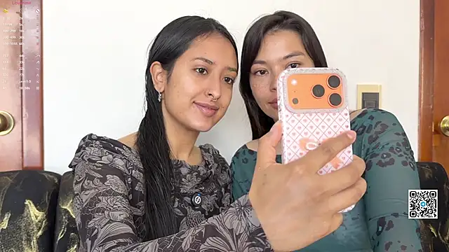 2SummerLove1 online show from 04/03/26, 02:15